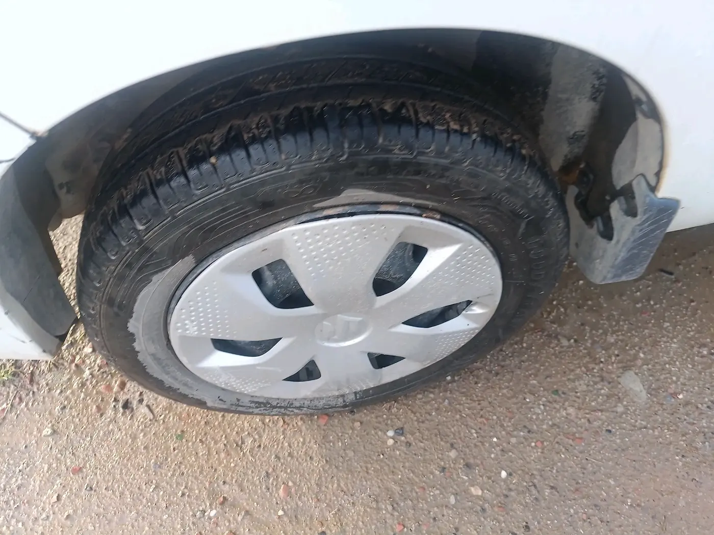 2015 Maruti Alto K10 VXI, Petrol, Manual, 57,447 km, tyre