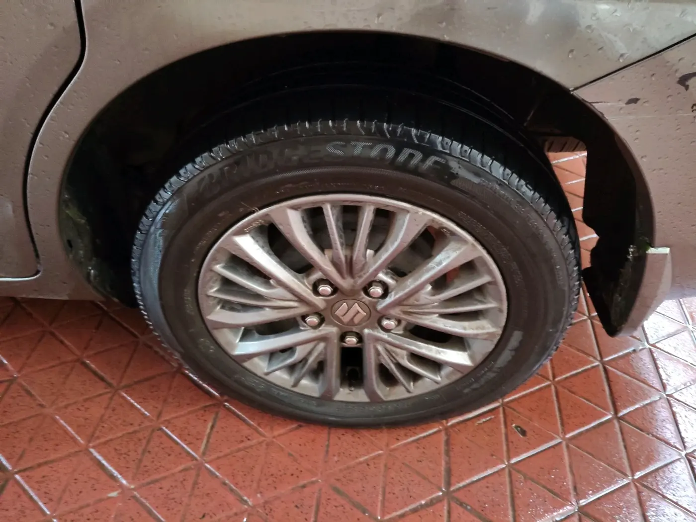2021 Maruti Ertiga ZXI+ SHVS, Petrol, Manual, 66,152 km, tyre