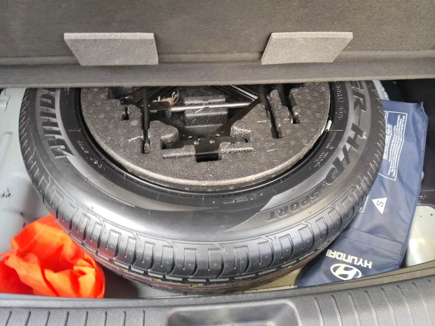 2019 Hyundai Creta SX (O) EXECUTIVE 1.6 DIESEL, Diesel, Manual, 50,269 km, tyre