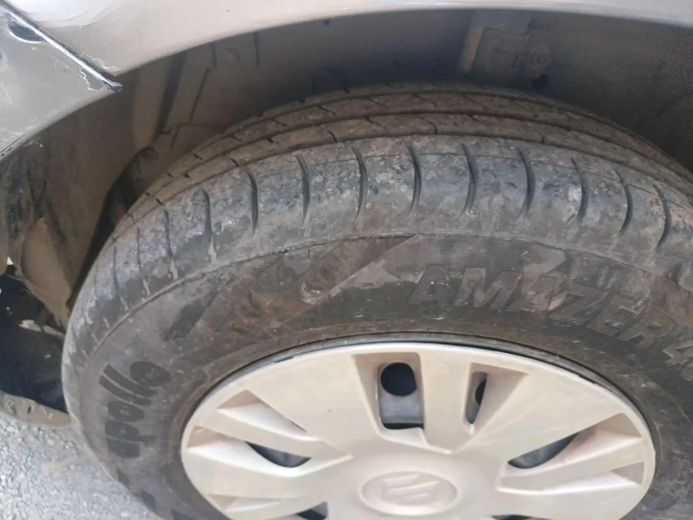 2012 Maruti Swift Dzire VXI, Petrol, Manual, 1,10,431 km, tyre