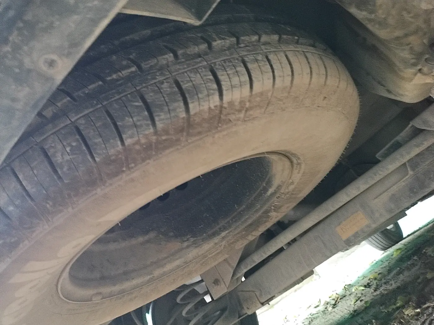 2022 Tata Harrier XT 2.0L KRYOTEC, Diesel, Manual, 1,05,850 km, tyre