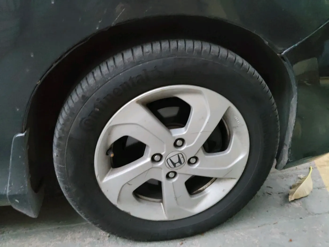2014 Honda City 1.5L I-VTEC V MT, Petrol, Manual, 1,10,404 km, tyre