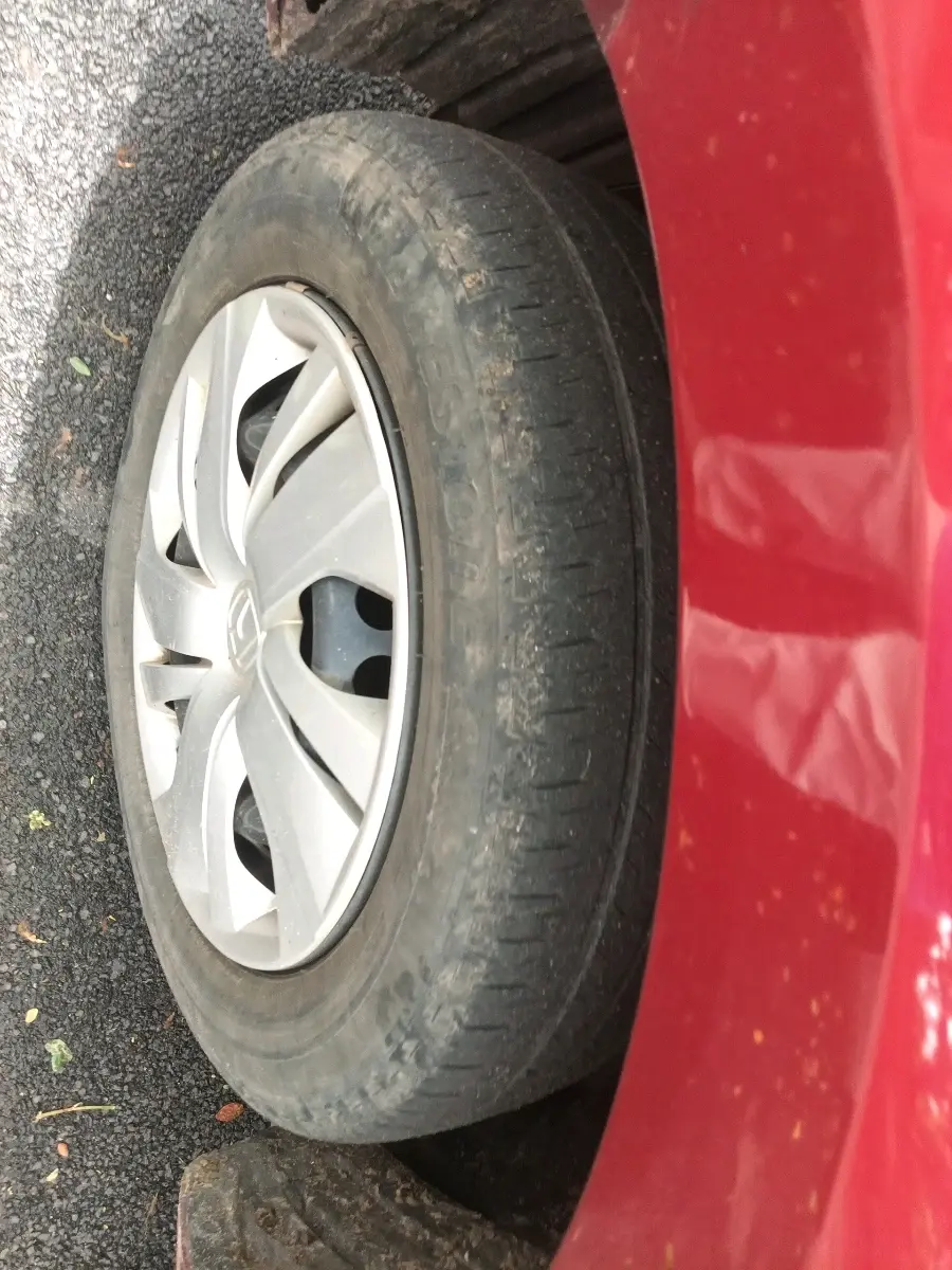 2019 Honda Amaze 1.2L I-VTEC S, Petrol, Manual, 37,458 km, tyre
