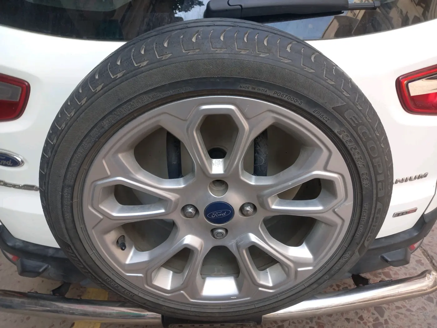 2018 Ford Ecosport TITANIUM + 1.5L DIESEL, Diesel, Manual, 35,075 km, tyre