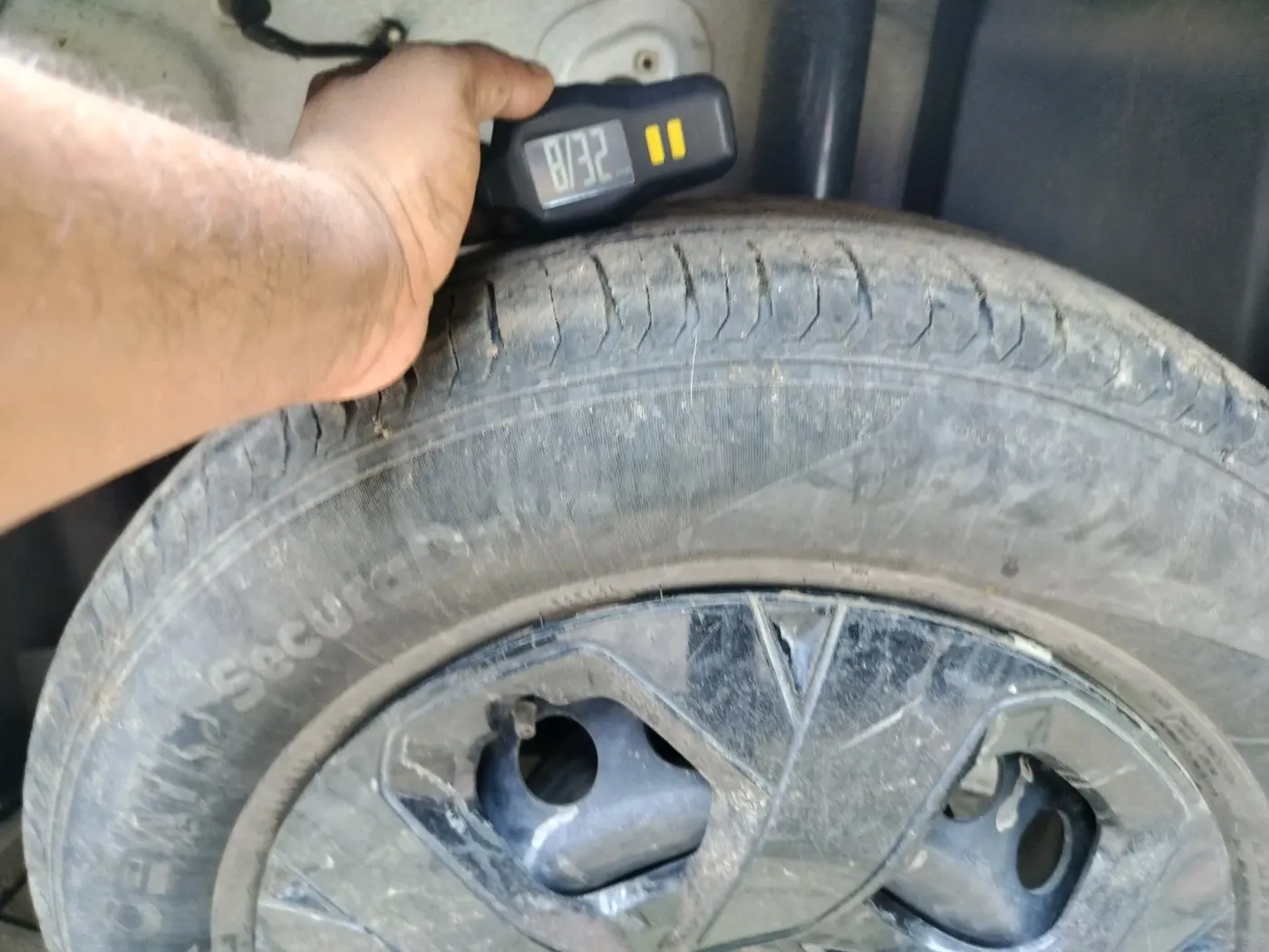 2024 Tata PUNCH ADVENTURE MT, Petrol, Manual, 37,405 km, tyre