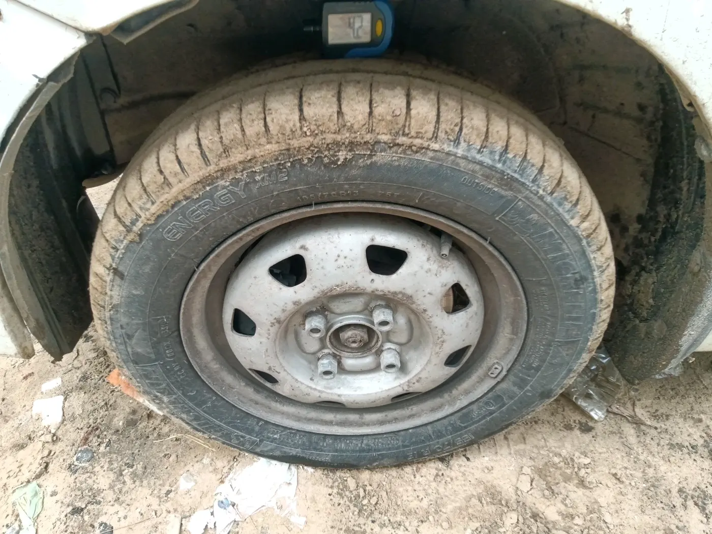 2012 Maruti Wagon R 1.0 LXI, CNG, Manual, 1,27,792 km, tyre
