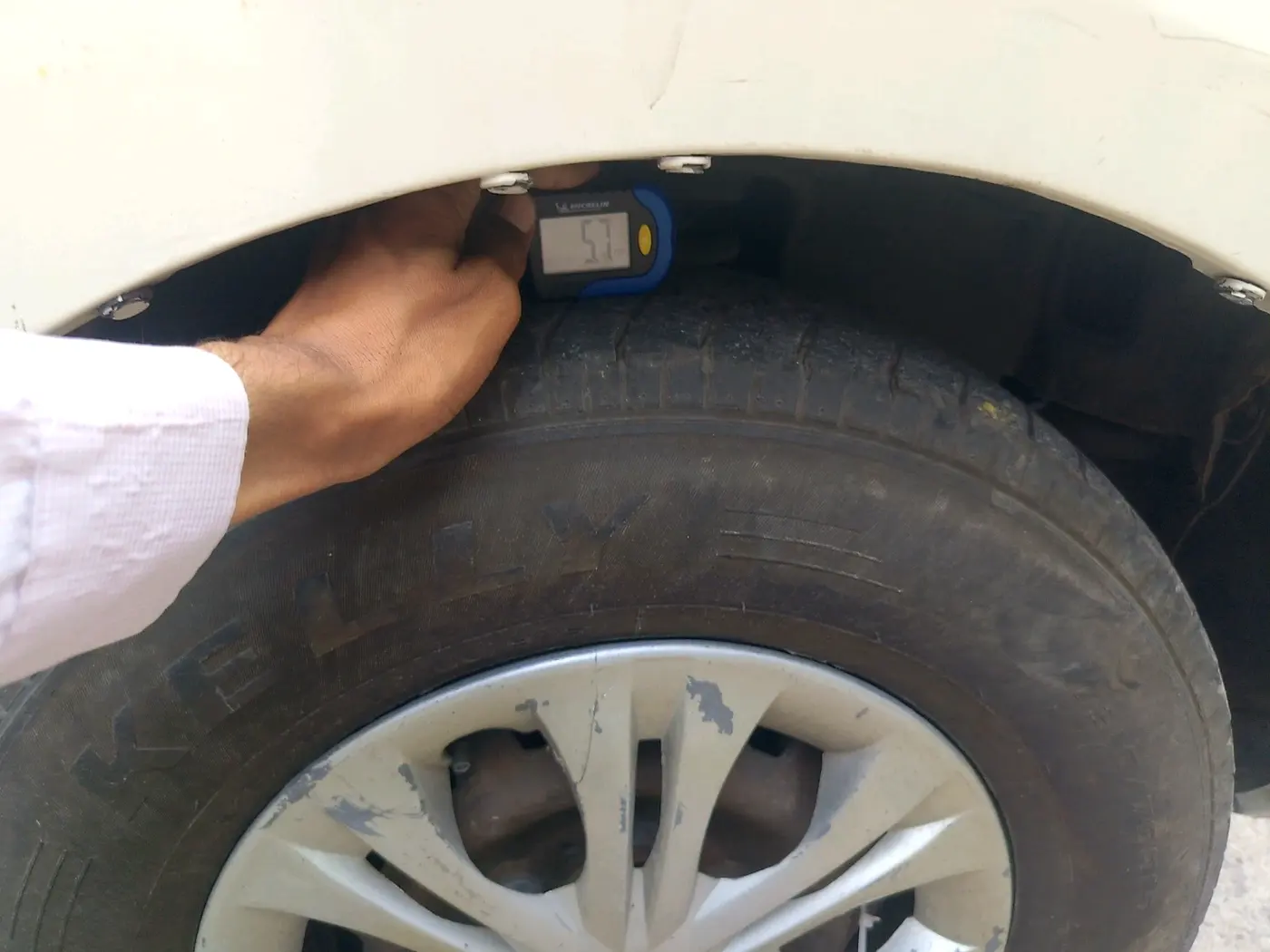 2012 Mahindra Xylo D2, Diesel, Manual, 74,415 km, tyre