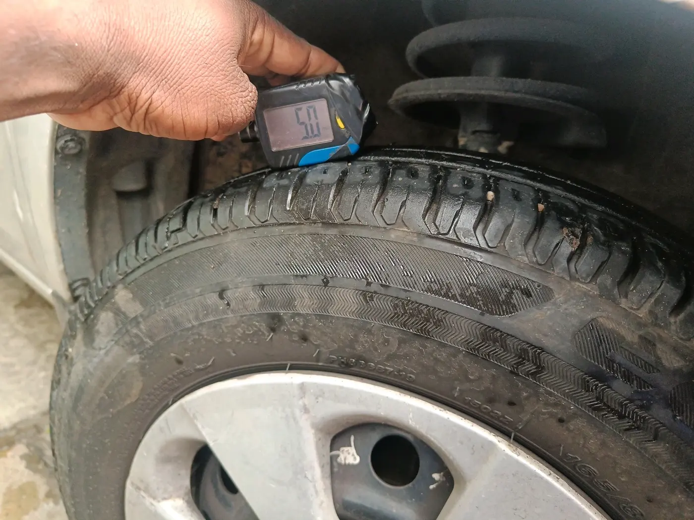 2011 Maruti Ritz VXI, Petrol, Manual, 76,087 km, tyre