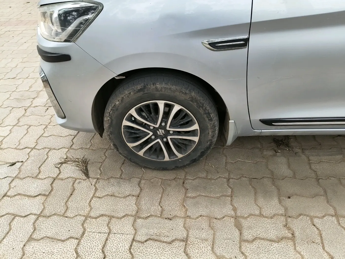 2022 Maruti Ertiga ZXI+ SHVS, Petrol, Manual, 75,809 km, tyre