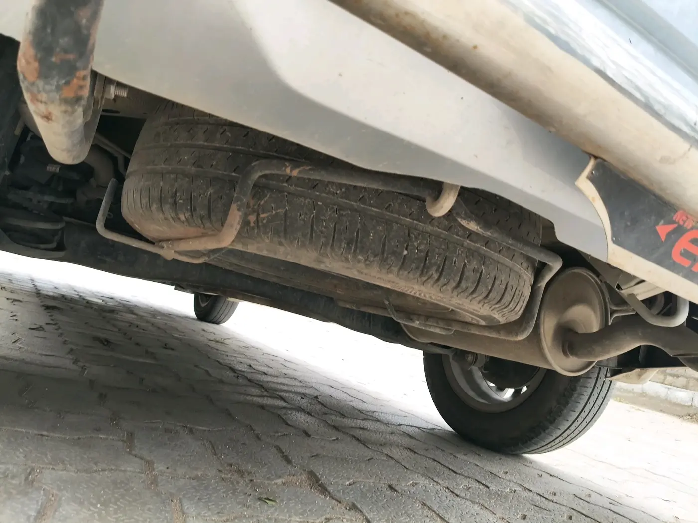 2022 Maruti Ertiga ZXI+ SHVS, Petrol, Manual, 75,809 km, tyre