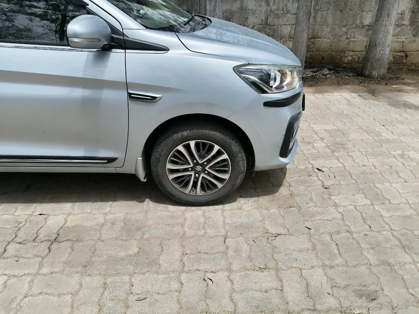 2022 Maruti Ertiga ZXI+ SHVS, Petrol, Manual, 75,809 km, tyre