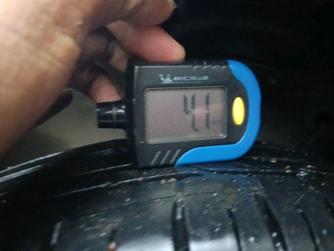 2021 Tata PUNCH ACCOMPLISHED MT, Petrol, Manual, 1,15,173 km, tyre