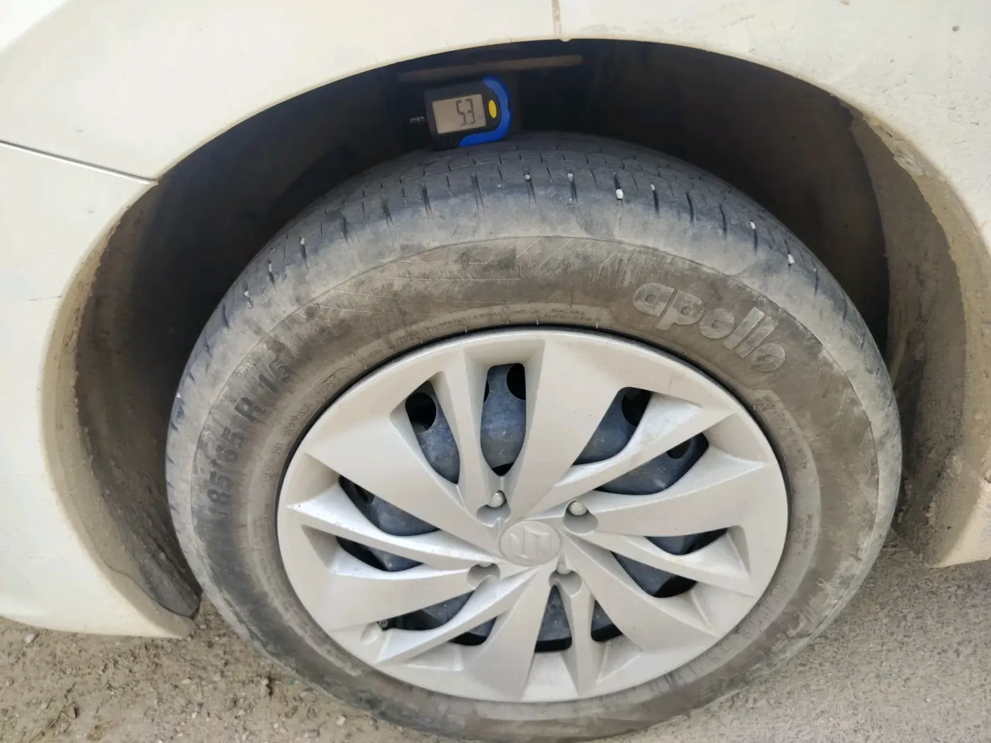 2025 Maruti Baleno DELTA CNG 1.2L, CNG, Manual, 33,536 km, tyre