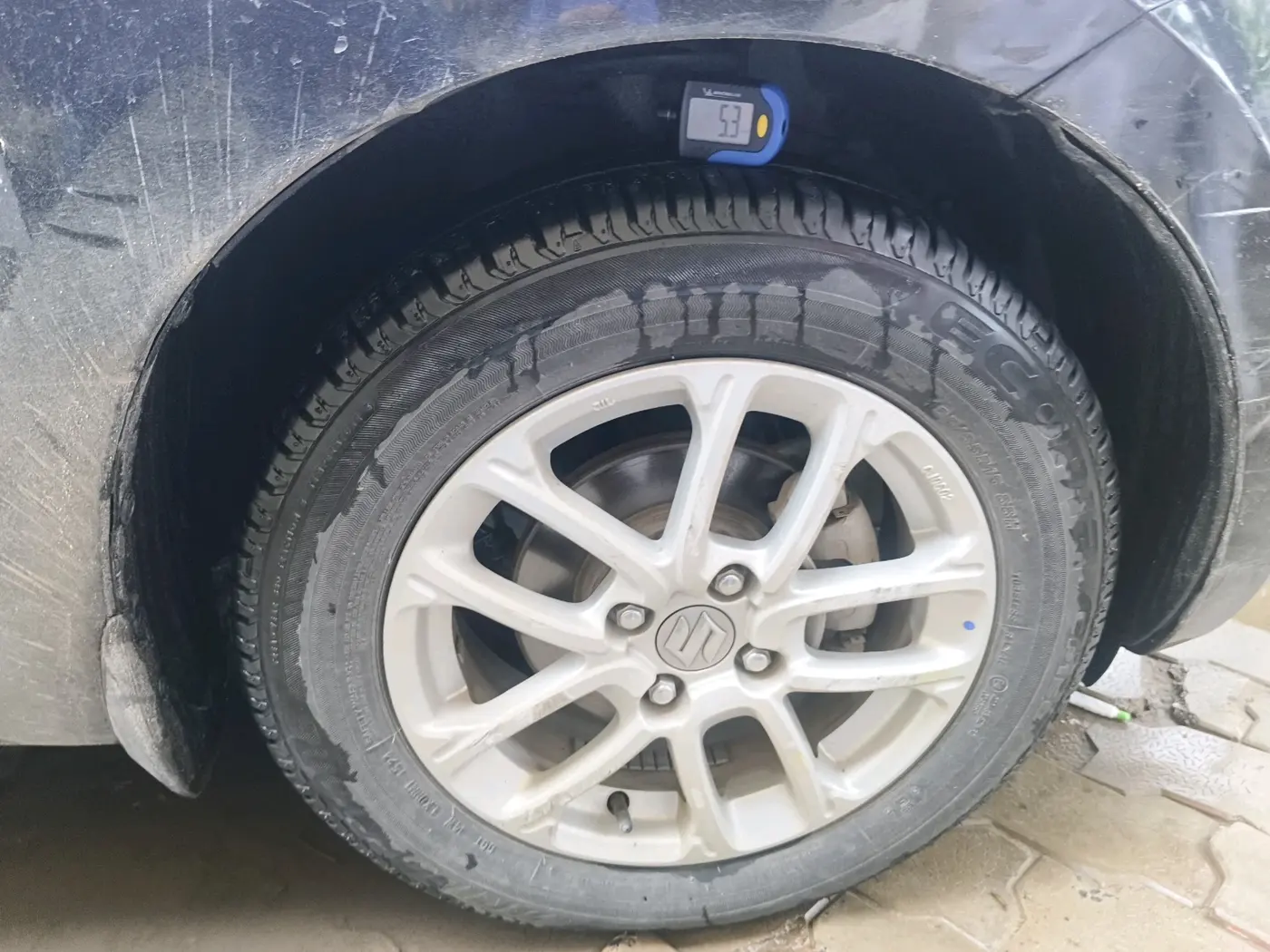 2024 Maruti Swift ZXI, Petrol, Manual, 42,701 km, tyre