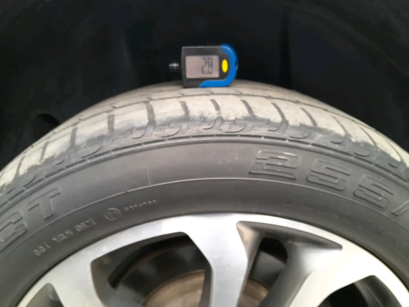 2017 Mercedes Benz GLE 250 D4 MATIC, Diesel, Automatic, 1,11,957 km, tyre