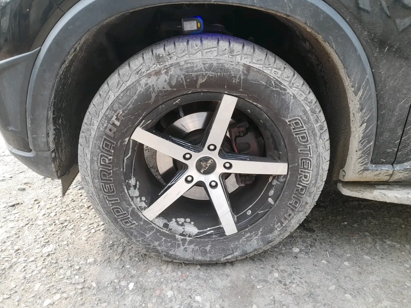 2024 Mahindra SCORPIO-N Z4 PETROL MT 7 STR, Petrol, Manual, 9,679 km, tyre