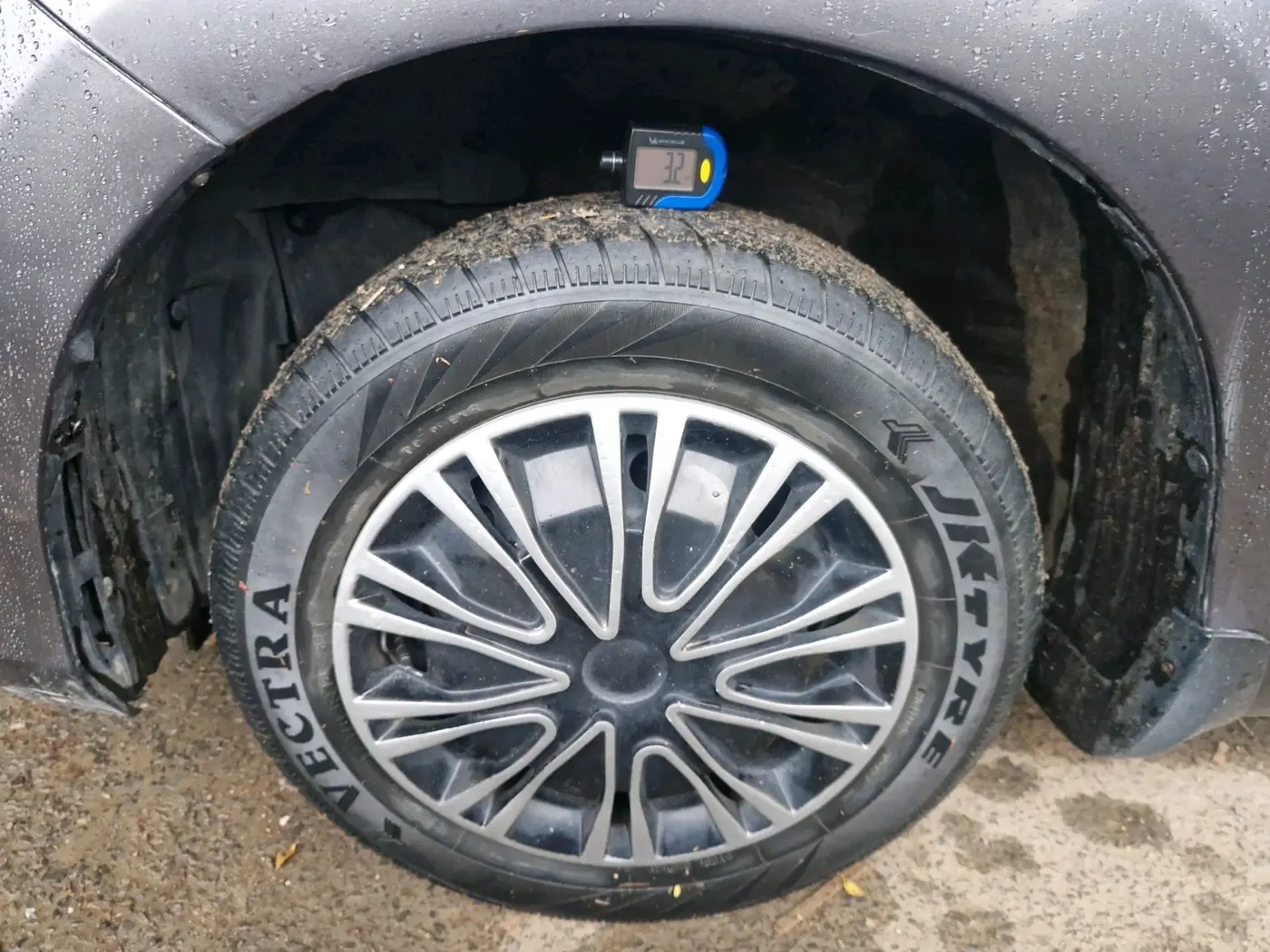 2019 Honda Amaze 1.2L I-VTEC S, CNG, Manual, 37,167 km, tyre