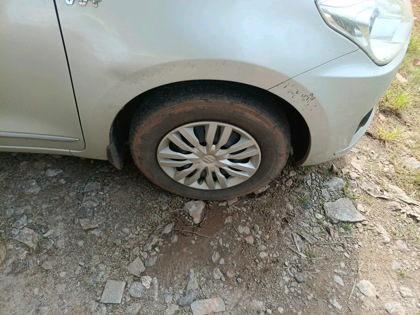 2018 Maruti Dzire VXI, Petrol, Manual, 39,082 km, tyre