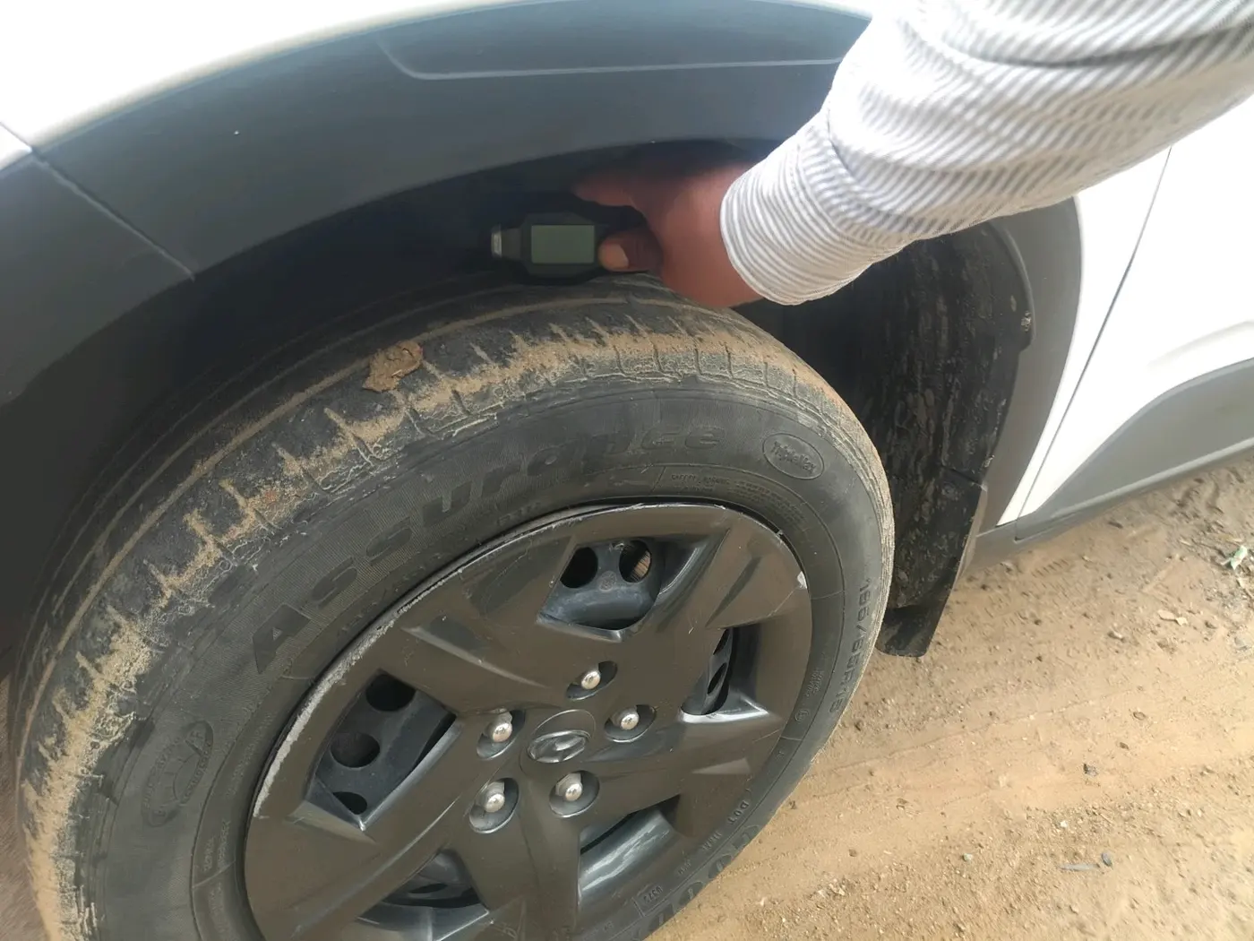 2025 Hyundai VENUE S (O) Plus 1.2 Petrol , Petrol, Manual, 50,217 km, tyre