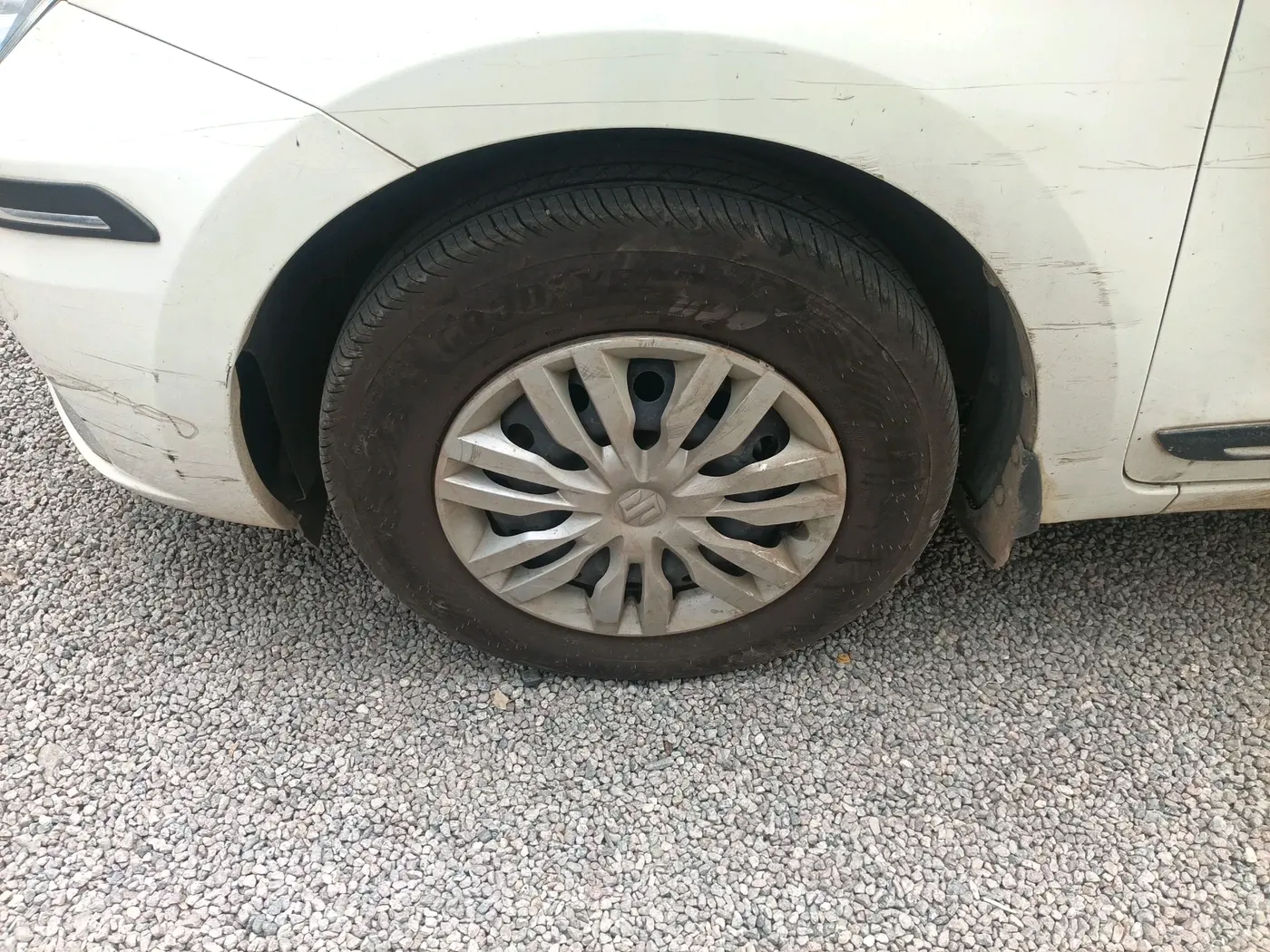 2022 Maruti Dzire VXI, Petrol, Manual, 1,00,701 km, tyre