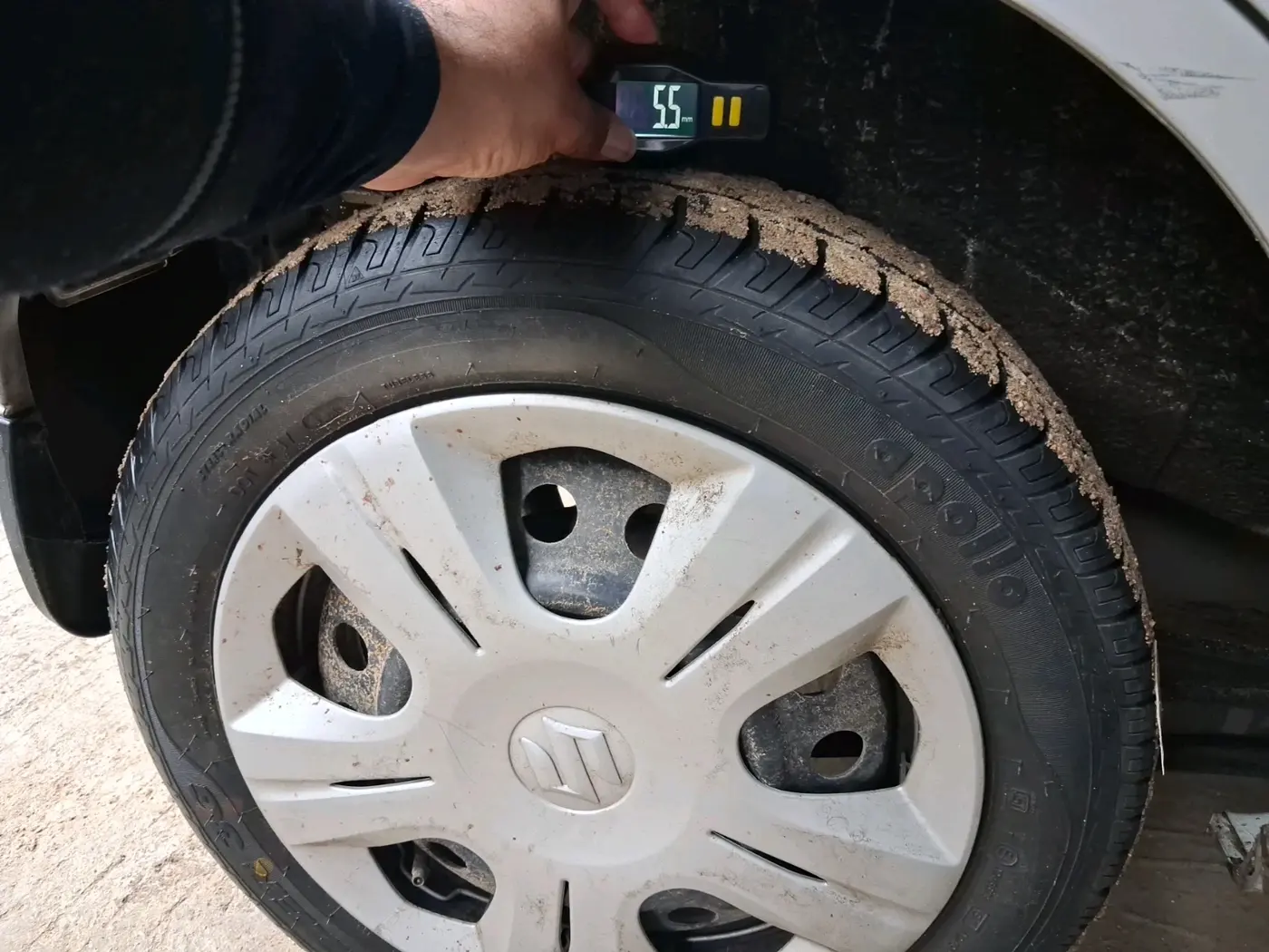 2018 Maruti Wagon R 1.0 VXI, Petrol, Manual, 25,215 km, tyre
