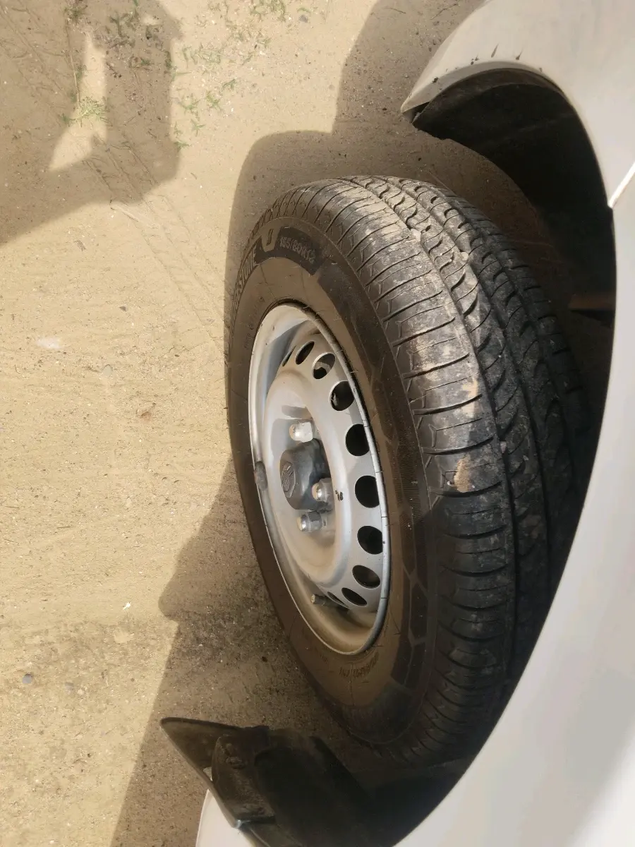 2018 Datsun Go Plus A, Petrol, Manual, 34,667 km, tyre
