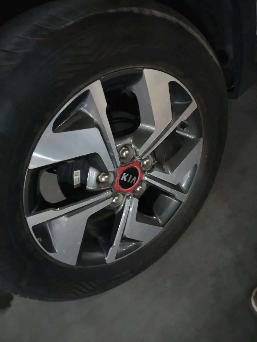 2020 KIA SONET GTX PLUS 1.0 DCT, Petrol, Automatic, 57,390 km, tyre