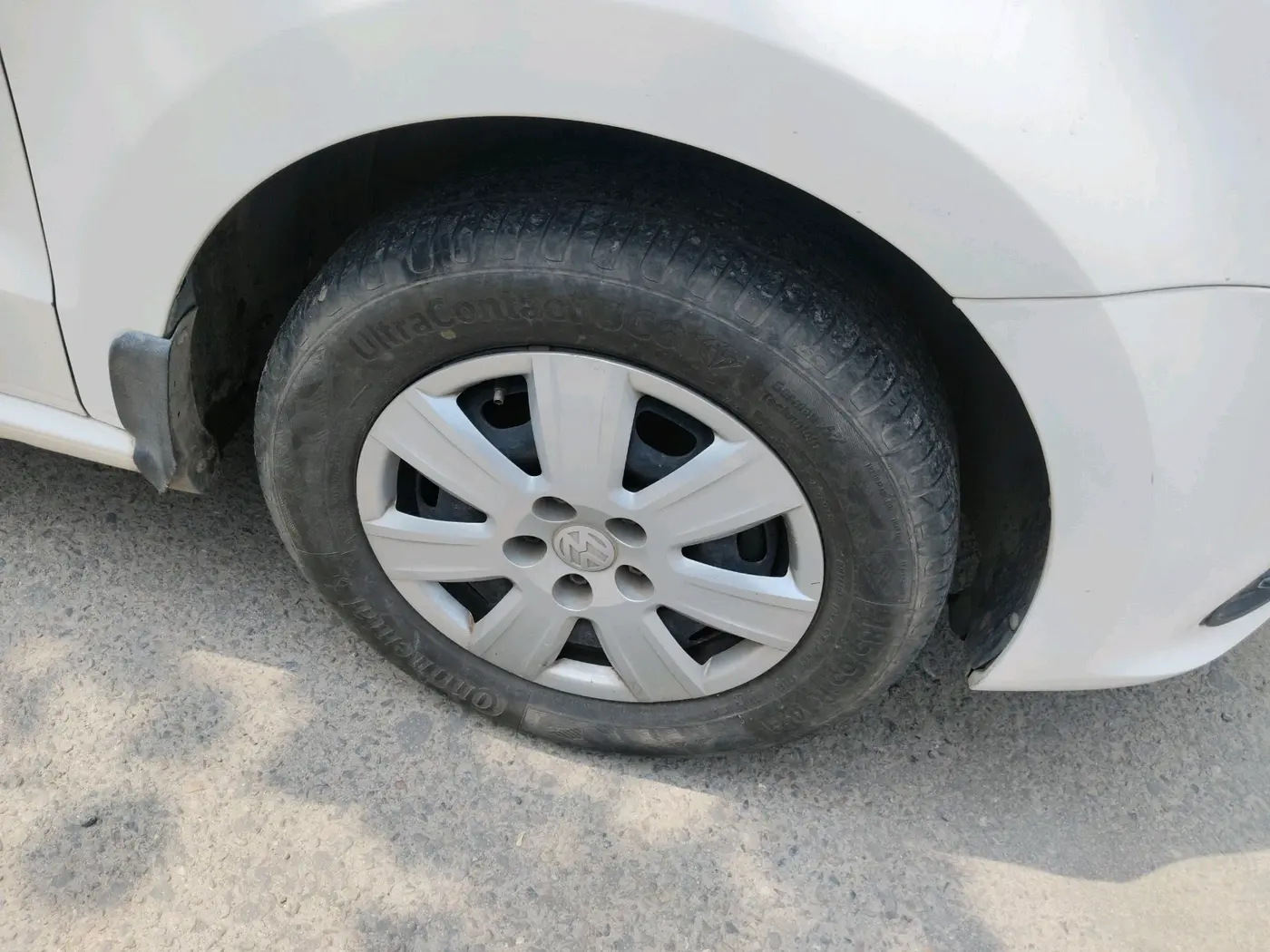 2018 Volkswagen Polo TRENDLINE 1.2L PETROL, Petrol, Manual, 1,01,472 km, tyre