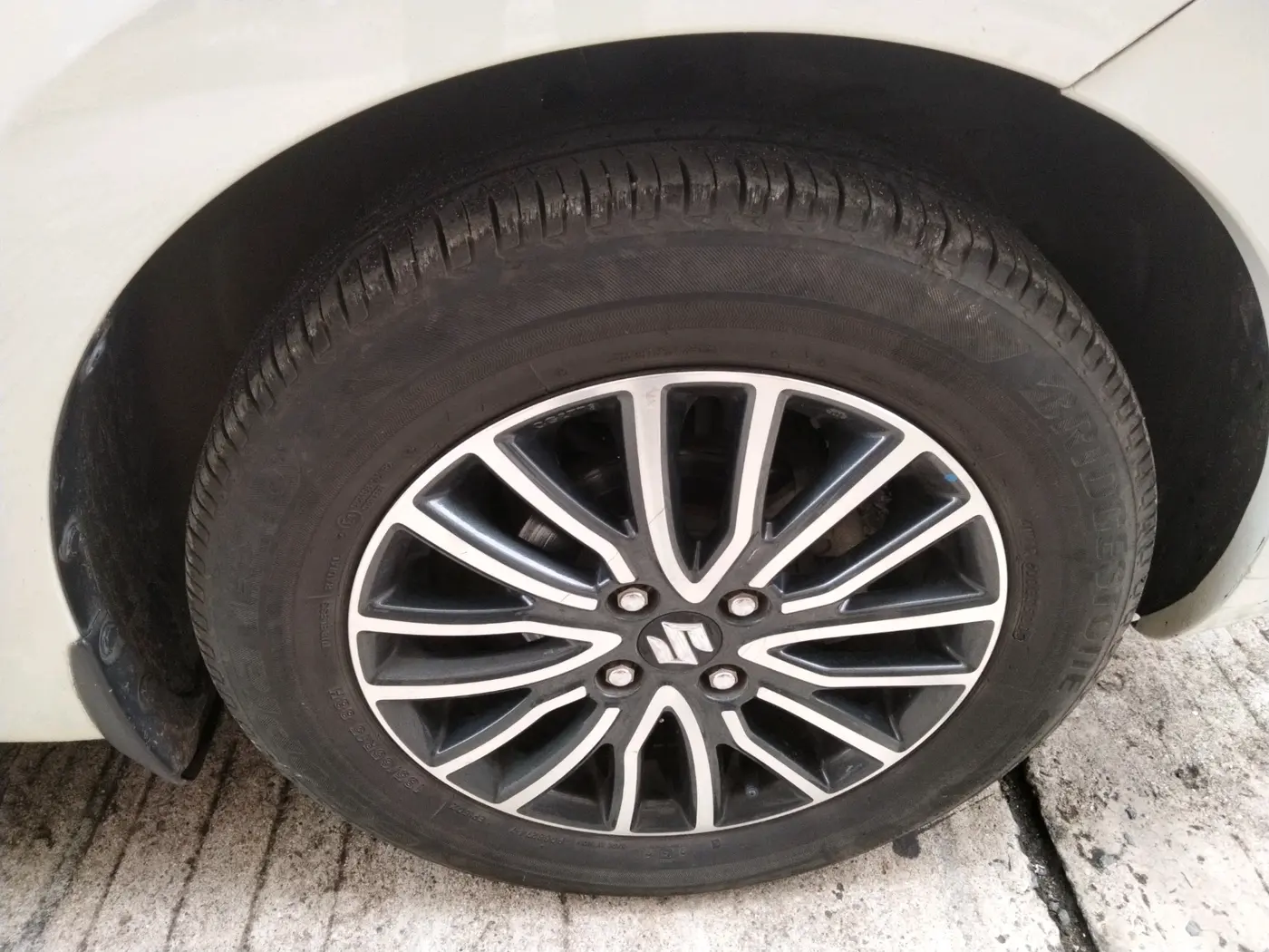 2018 Maruti Dzire ZXI PLUS, Petrol, Manual, 31,428 km, tyre
