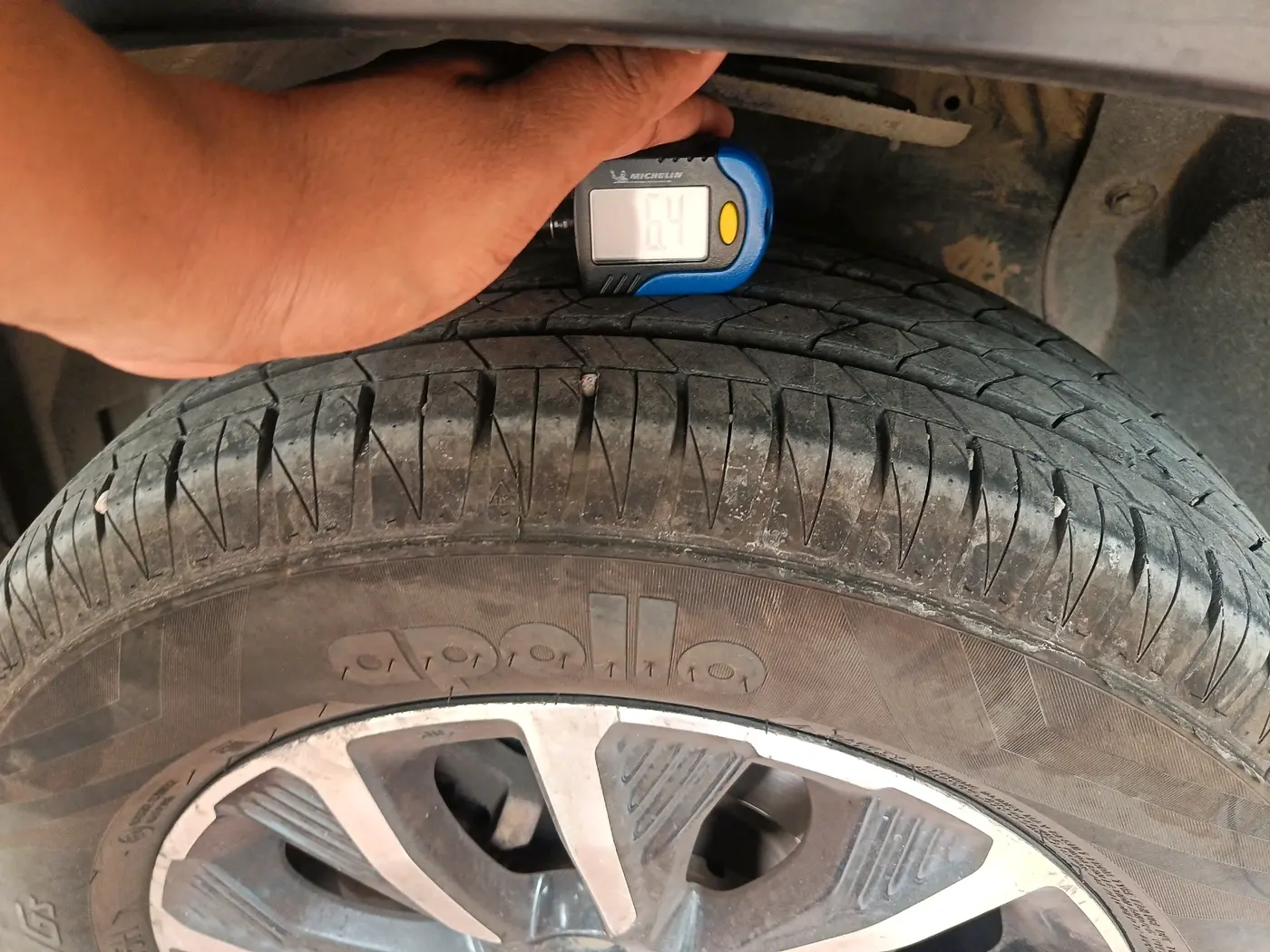 2020 Maruti Vitara Brezza ZXI PLUS AT SHVS, Petrol, Automatic, 72,016 km, tyre