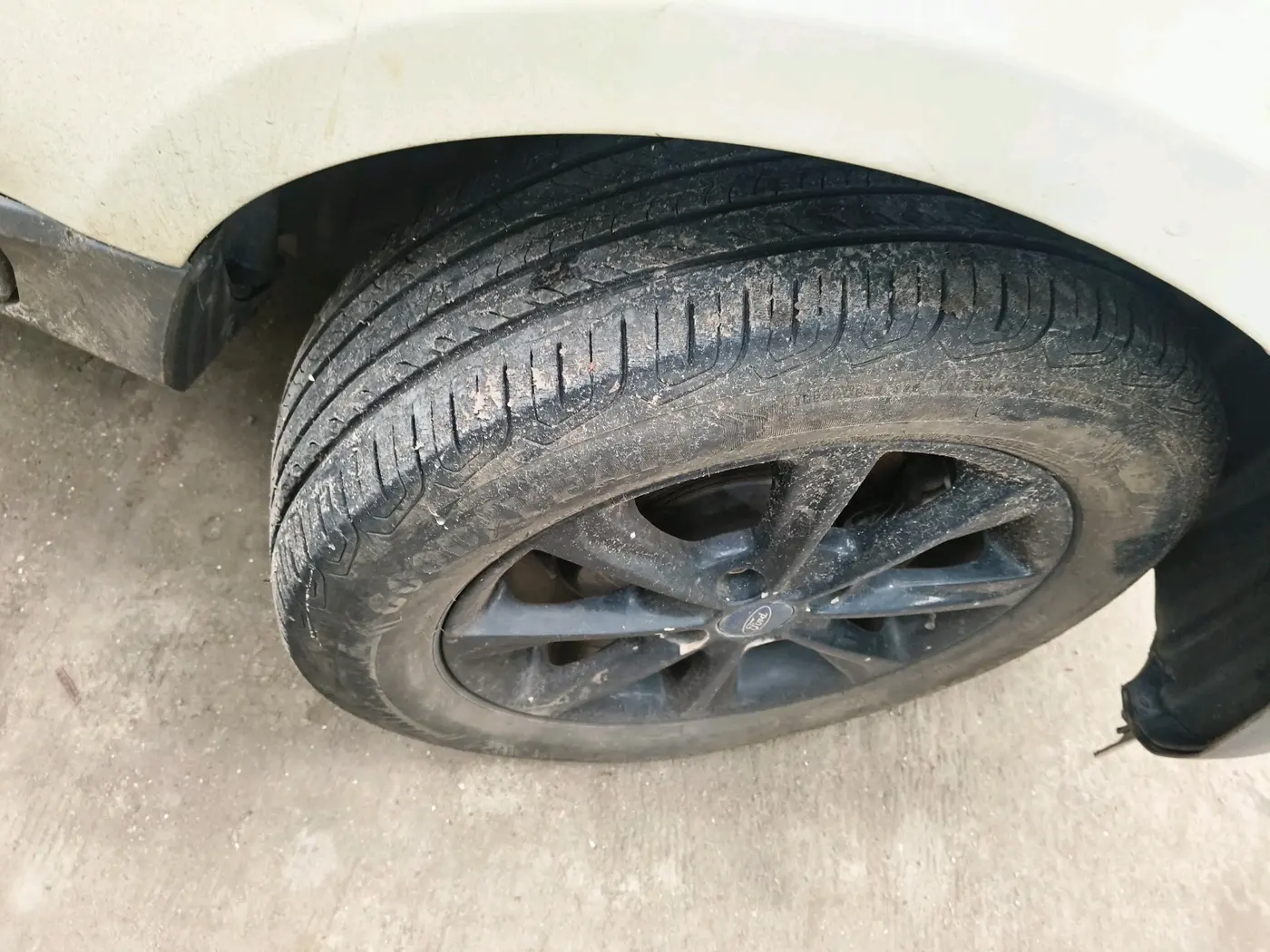 2018 Ford Ecosport TITANIUM 1.5L PETROL, Petrol, Manual, 93,193 km, tyre