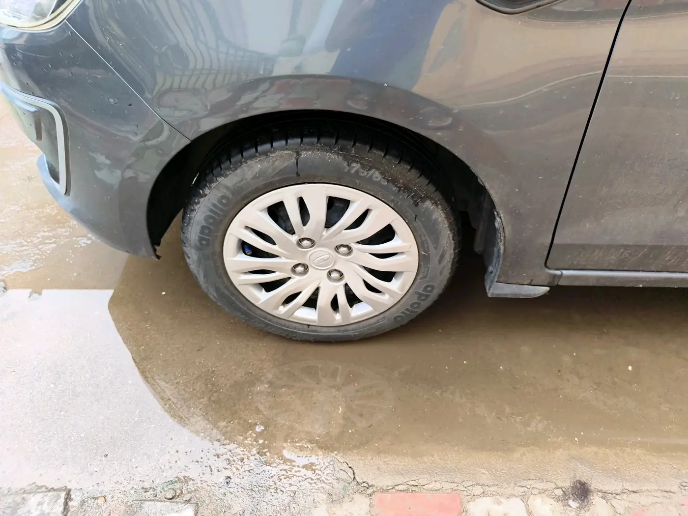 2019 Ford Figo Aspire TREND PLUS 1.2 PETROL, CNG, Manual, 73,328 km, tyre