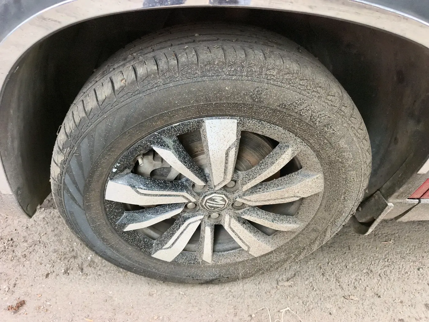 2019 MG HECTOR SHARP HYBRID 1.5 PETROL, Petrol, Manual, 86,548 km, tyre