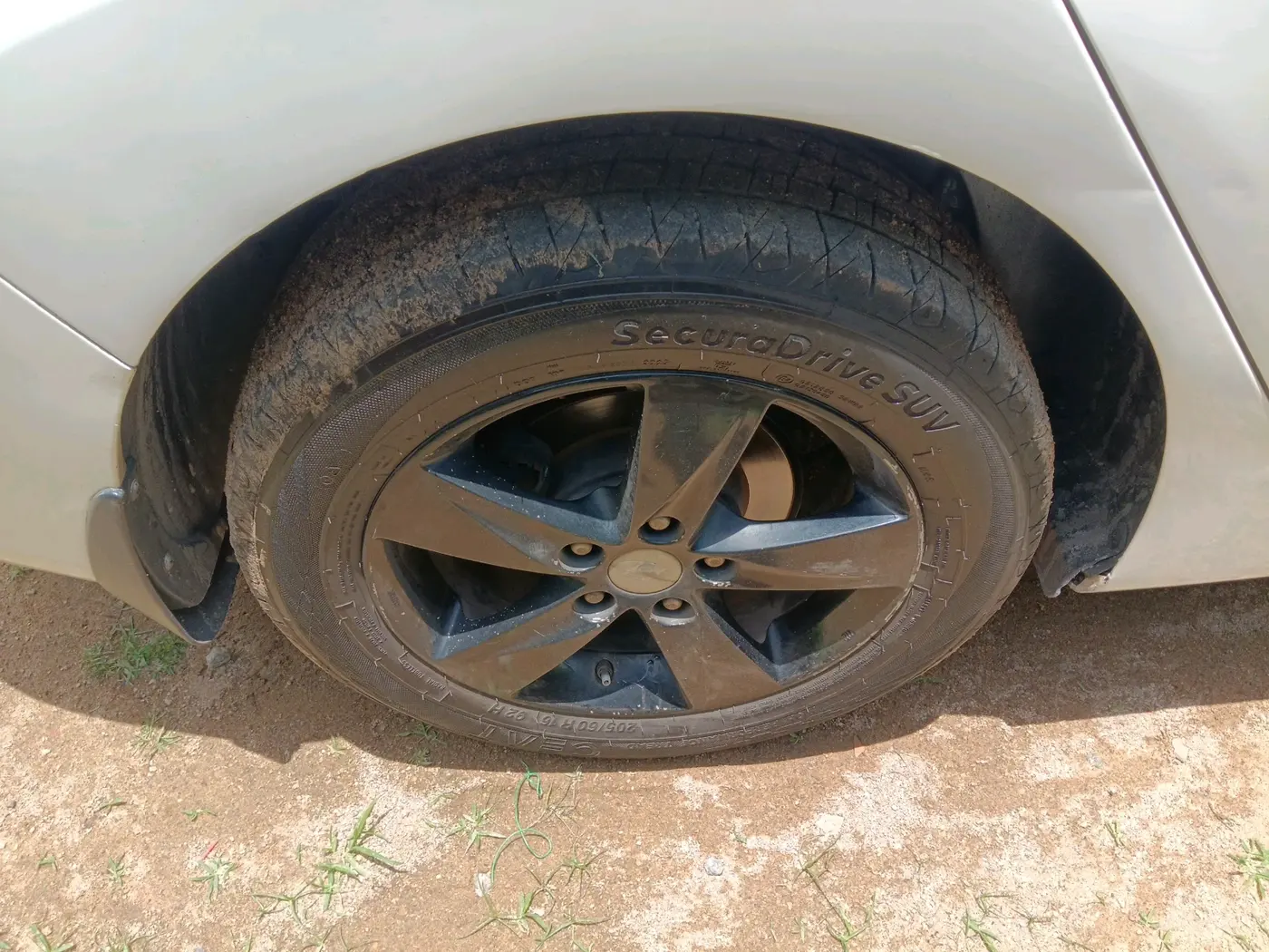 2014 Hyundai New Elantra 1.6 SX MT DIESEL, Diesel, Manual, 89,191 km, tyre