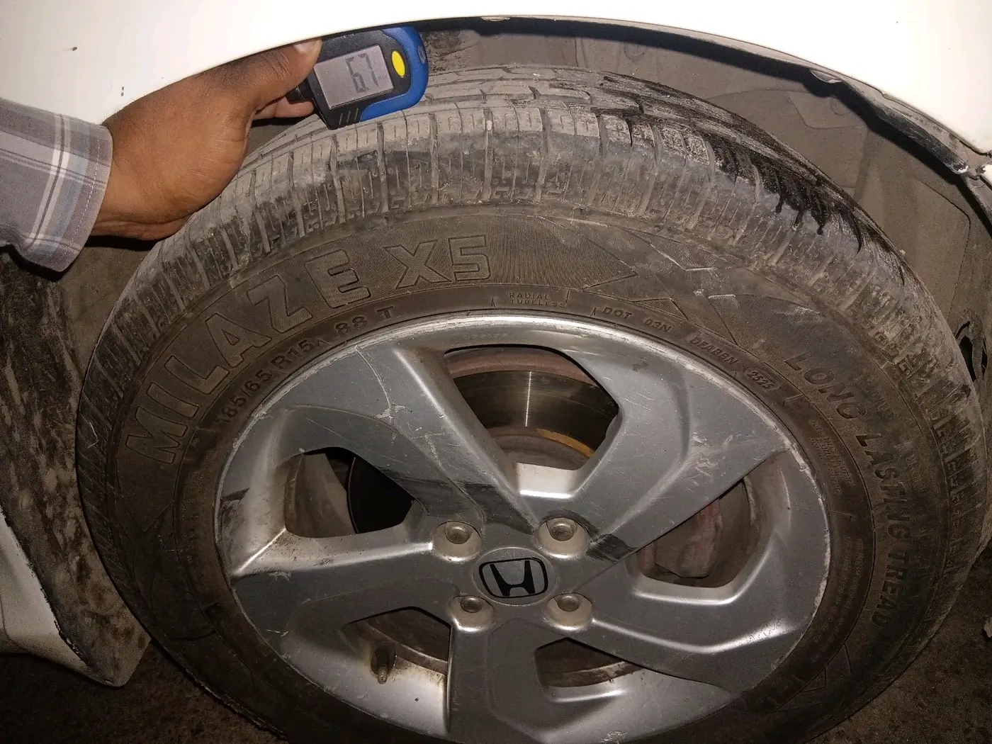 2014 Honda City 1.5L I-VTEC VX CVT, CNG, Automatic, 1,12,192 km, tyre