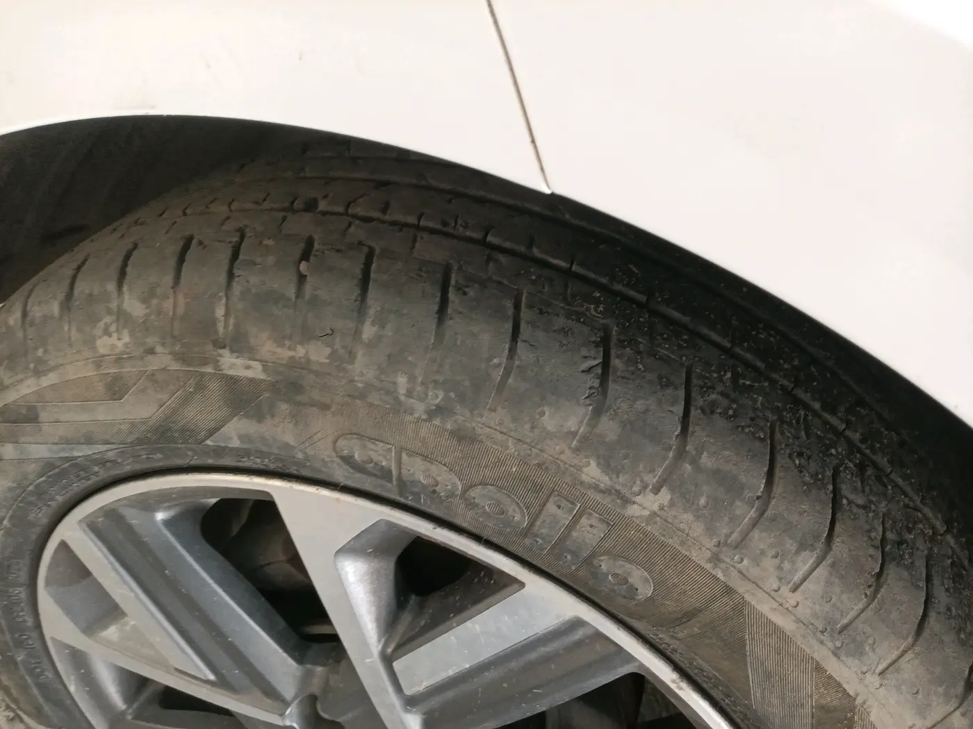 2024 Hyundai Verna SX 1.5 l MPI, Petrol, Manual, 30,363 km, tyre