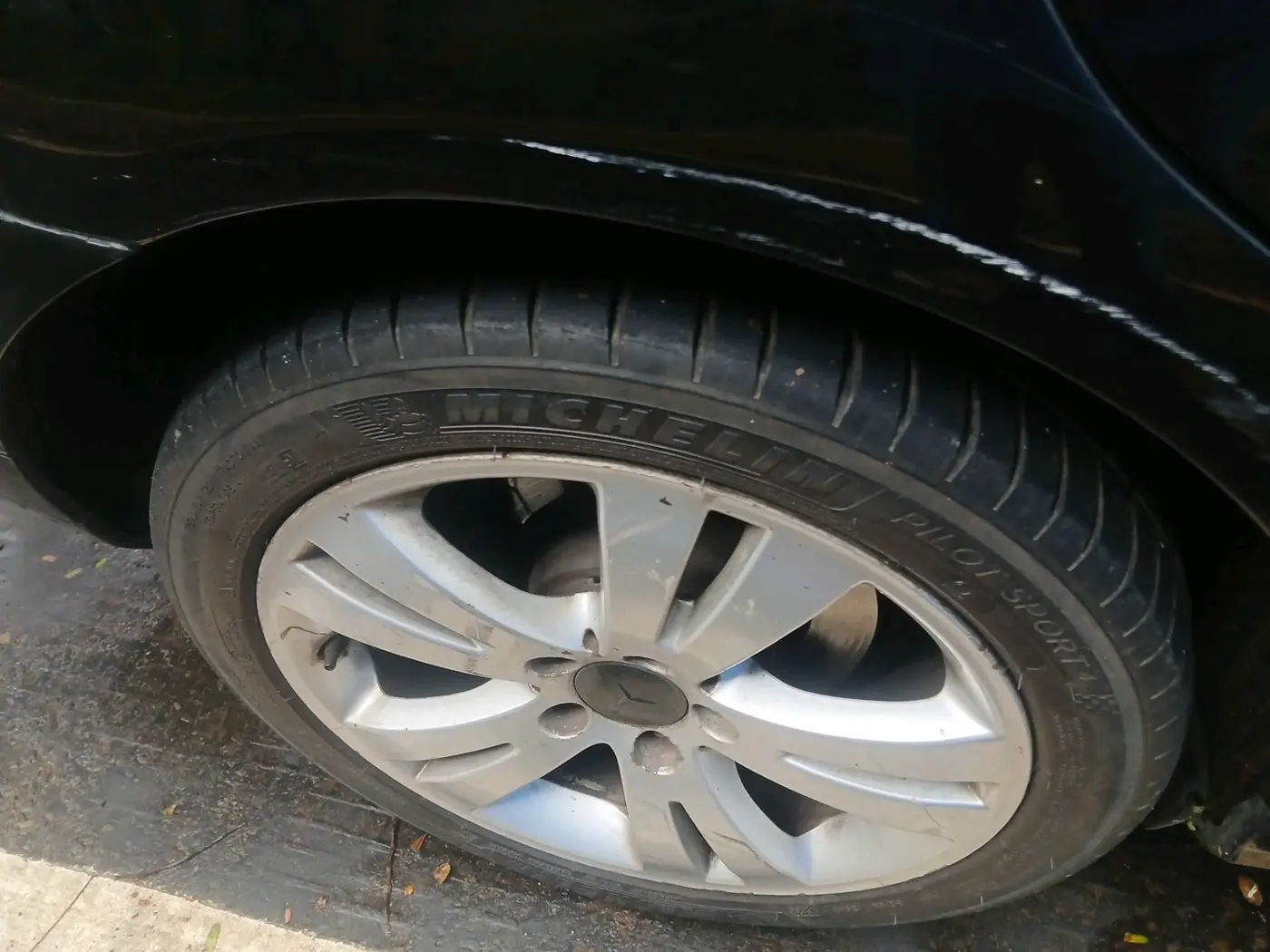 2011 Mercedes Benz C Class C 200 CGI ELEGANCE, Petrol, Automatic, 66,878 km, tyre
