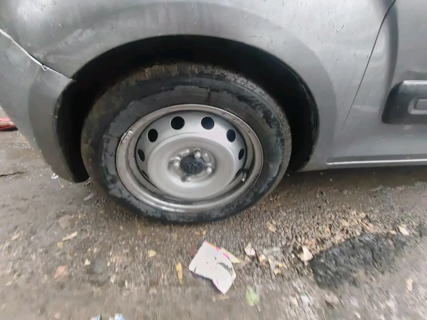 2019 Maruti IGNIS SIGMA 1.2, CNG, Manual, 62,467 km, tyre