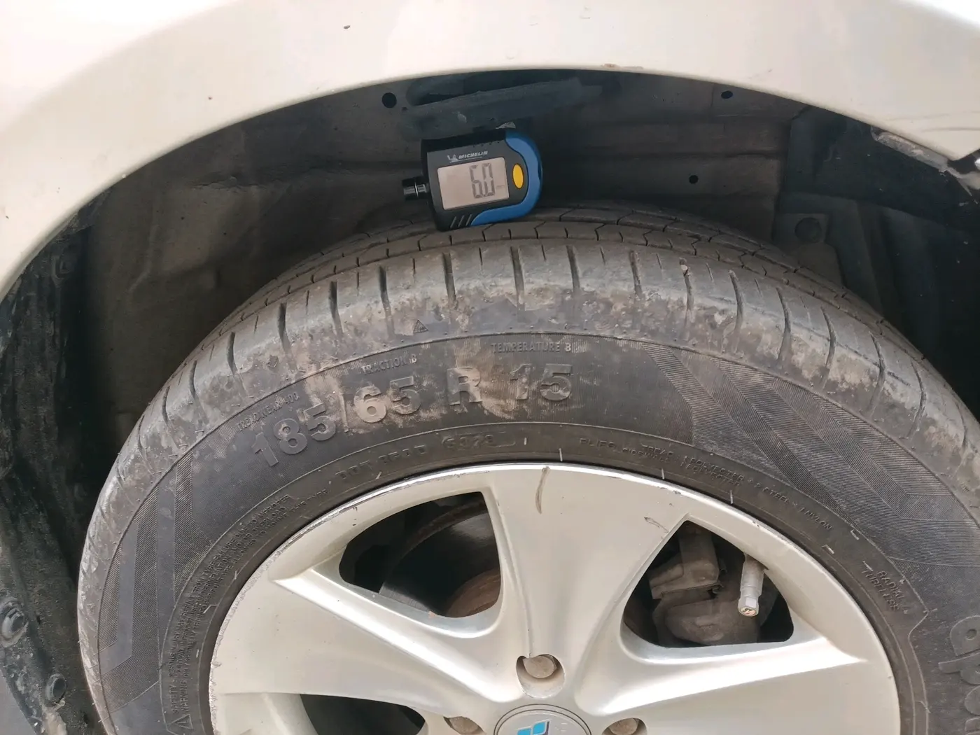 2014 Maruti Swift VDI, Diesel, Manual, 81,218 km, tyre