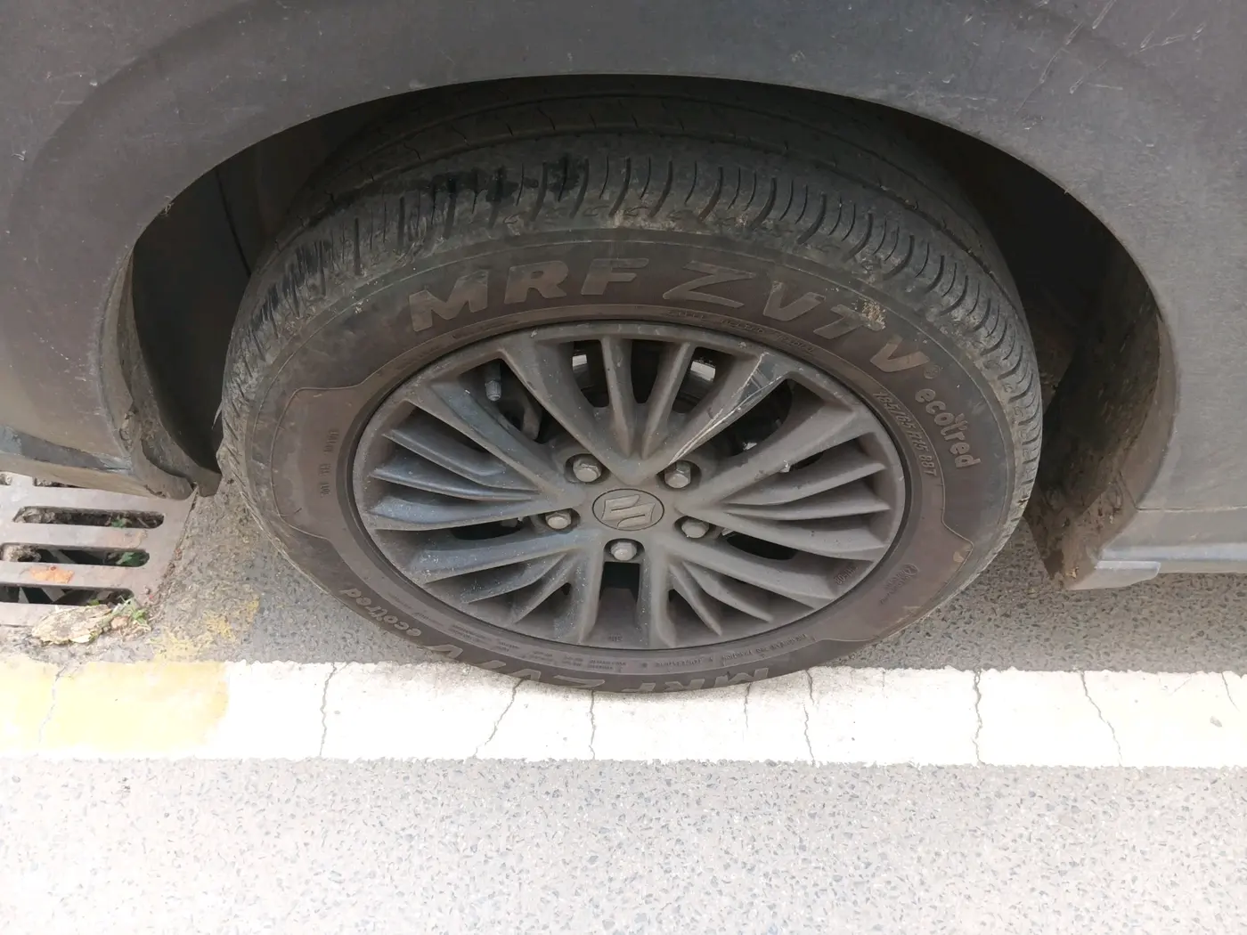 2021 Maruti XL6 ZETA MT, Petrol, Manual, 82,912 km, tyre