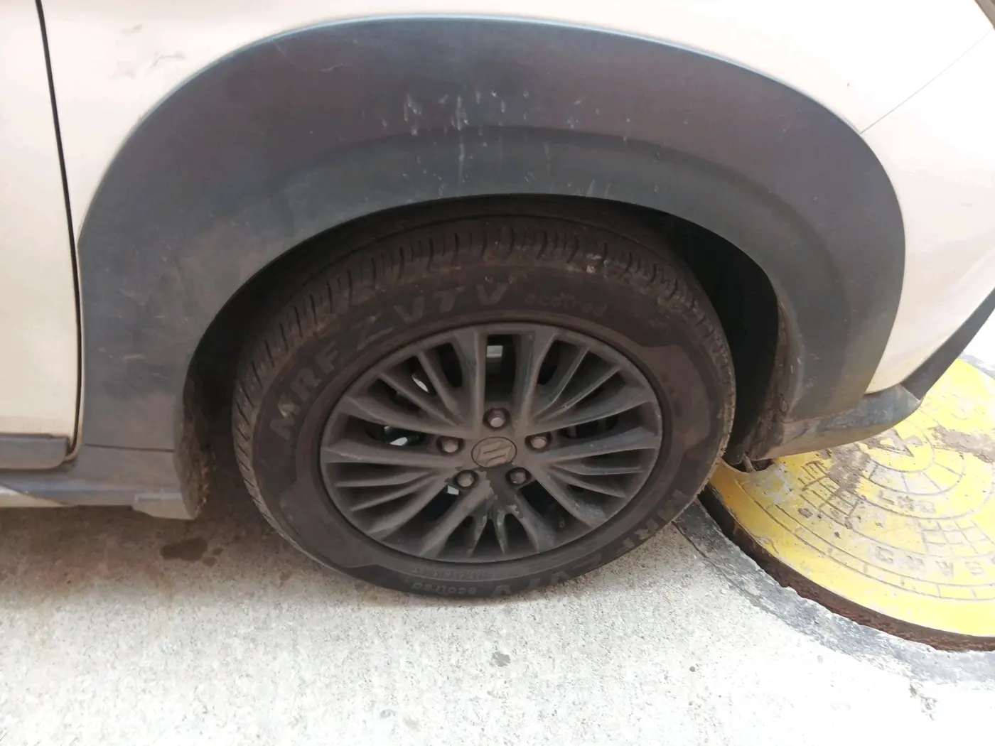 2021 Maruti XL6 ZETA MT, Petrol, Manual, 82,912 km, tyre