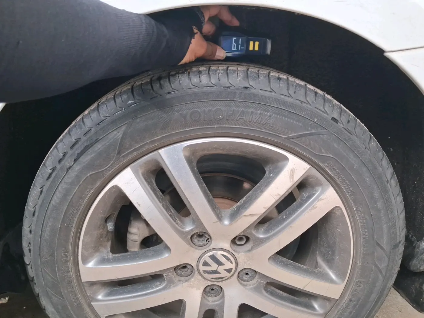 2014 Volkswagen Jetta HIGHLINE TDI AT, Diesel, Automatic, 1,57,044 km, tyre