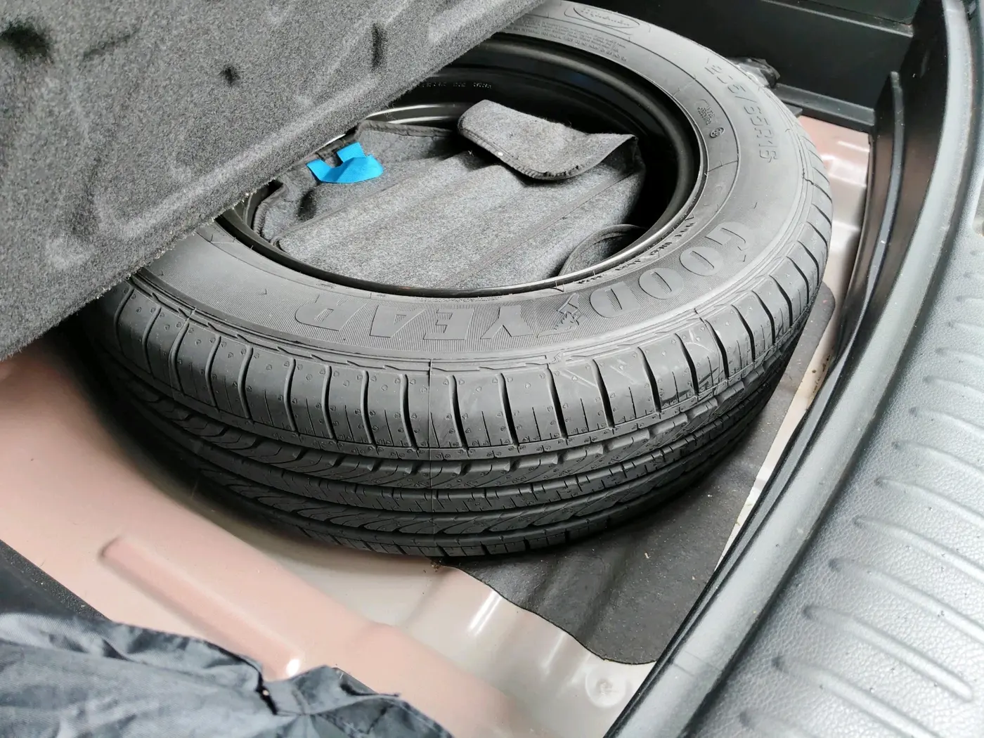 2020 KIA SELTOS HTX 1.5 PETROL, Petrol, Manual, 26,620 km, tyre