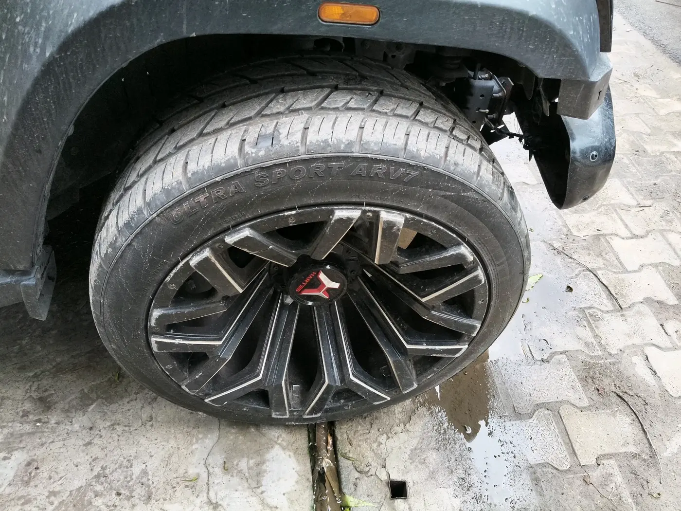 2022 Mahindra Thar LX D AT 4WD HT, Diesel, Automatic, 51,071 km, tyre