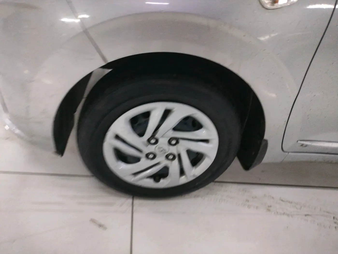 2022 Hyundai AURA S 1.2 CNG, CNG, Manual, 66,780 km, tyre