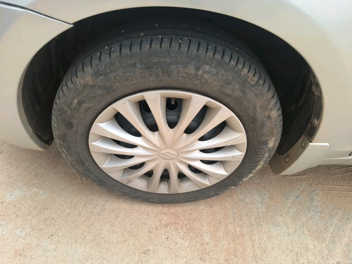2015 Maruti Ciaz VXI+, Petrol, Manual, 96,945 km, tyre