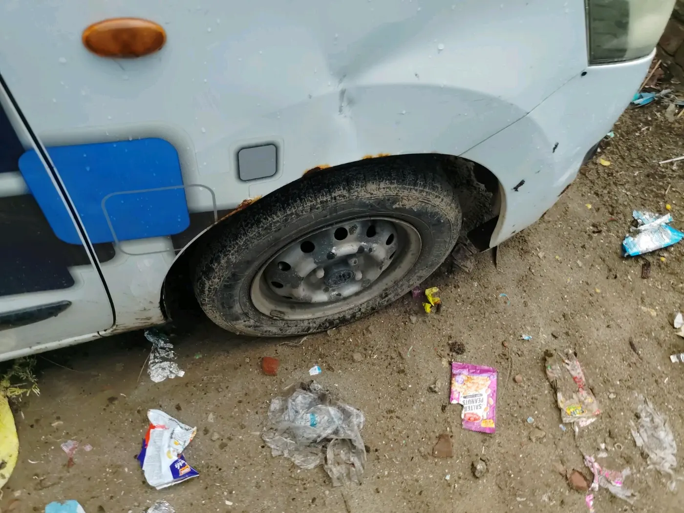2016 Maruti Wagon R 1.0 LXI CNG, CNG, Manual, 1,11,441 km, tyre