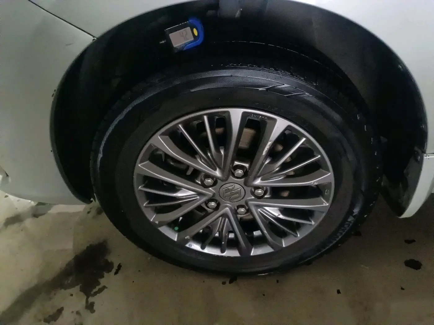 2021 Maruti Ertiga ZXI+ SHVS, Petrol, Manual, 70,636 km, tyre