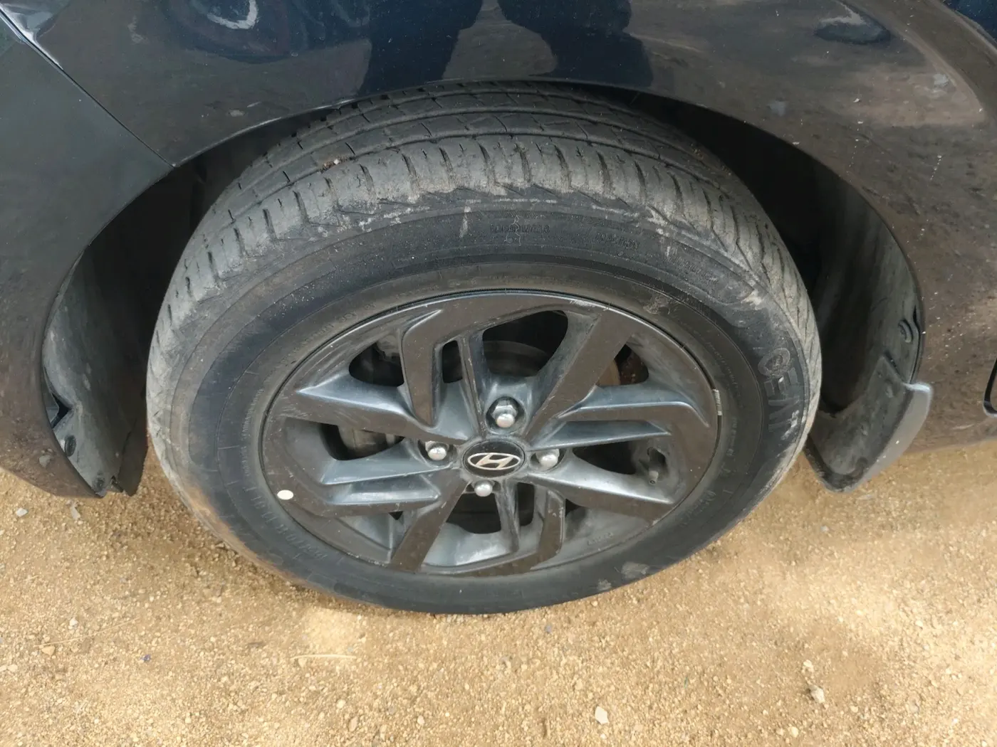 2019 Hyundai GRAND I10 NIOS SPORTZ AMT 1.2 KAPPA VTVT, Petrol, Automatic, 43,176 km, tyre