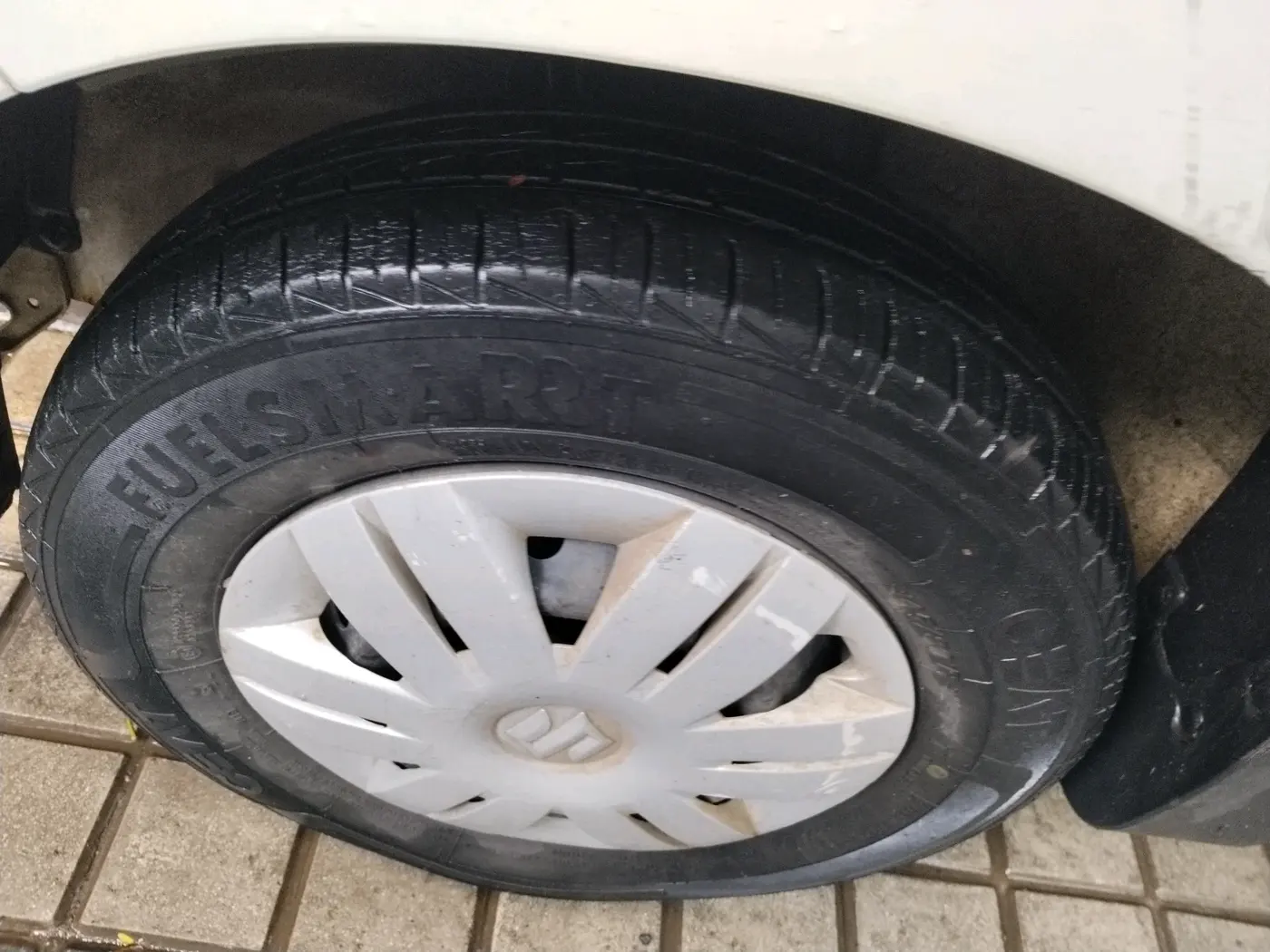 2020 Maruti Alto LXI, Petrol, Manual, 23,454 km, tyre